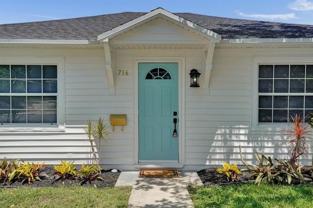 716 S Pine Street, Lake Worth Beach, FL 33460