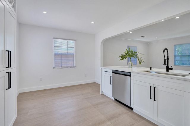716 S Pine Street, Lake Worth Beach, FL 33460