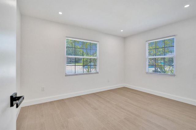 716 S Pine Street, Lake Worth Beach, FL 33460