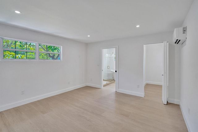 716 S Pine Street, Lake Worth Beach, FL 33460