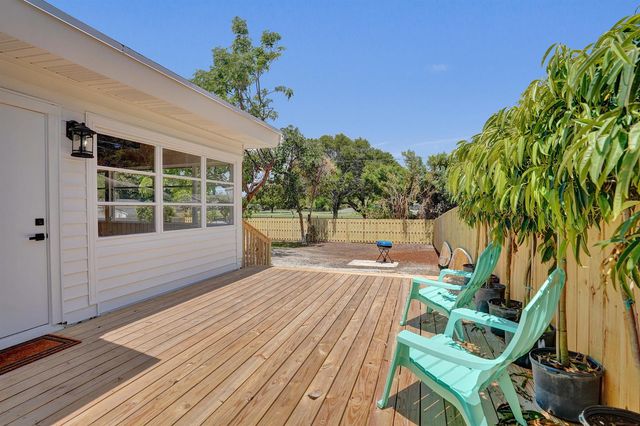 716 S Pine Street, Lake Worth Beach, FL 33460