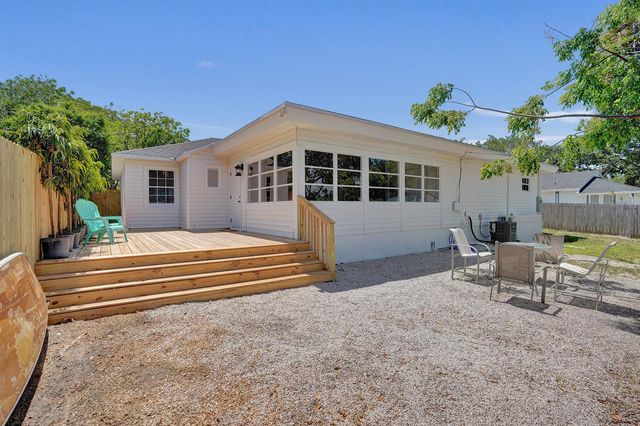 716 S Pine Street, Lake Worth Beach, FL 33460