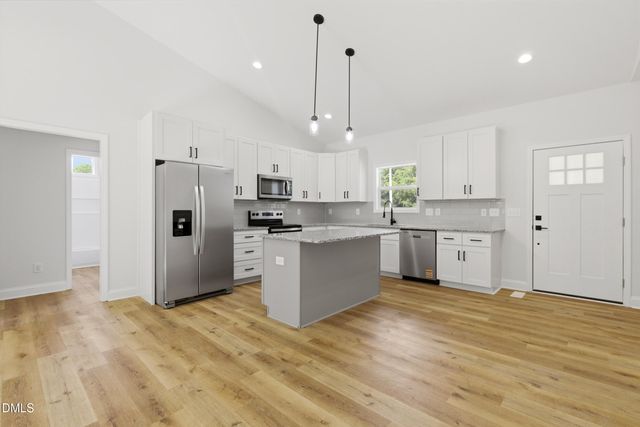1437 Duggins Drive, Burlington, NC 27217