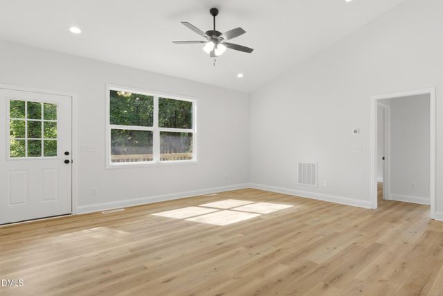 1437 Duggins Drive, Burlington, NC 27217