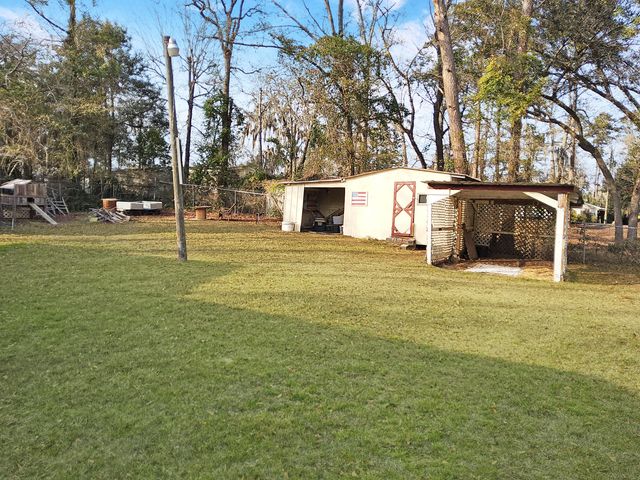 142 Moncks Corner Road, Eutawville, SC 29048