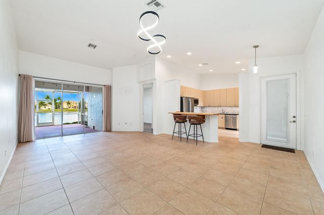 8597 Mangrove Cay, West Palm Beach, FL 33411