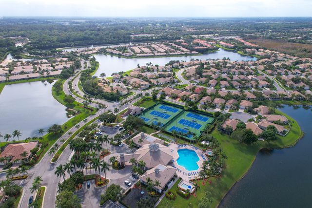 8597 Mangrove Cay, West Palm Beach, FL 33411