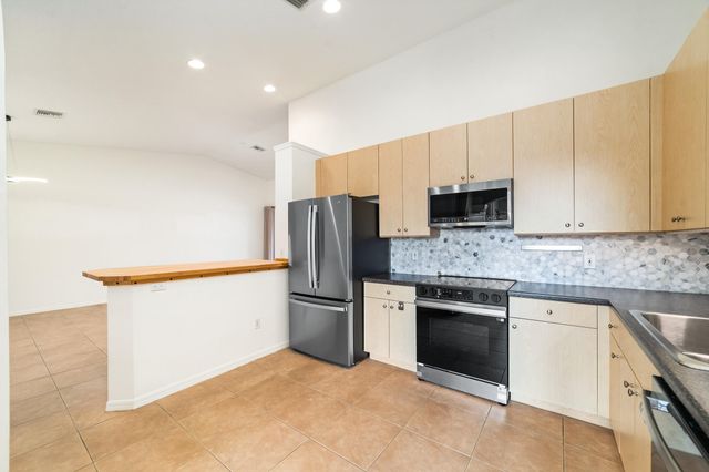 8597 Mangrove Cay, West Palm Beach, FL 33411