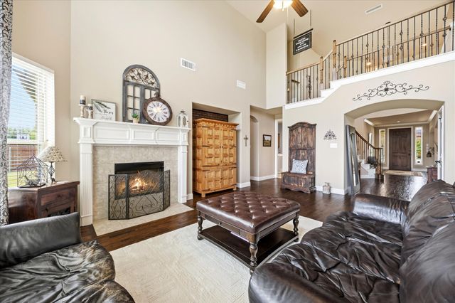 312 Waterford Lane, Sunnyvale, TX 75182
