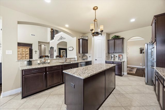 312 Waterford Lane, Sunnyvale, TX 75182