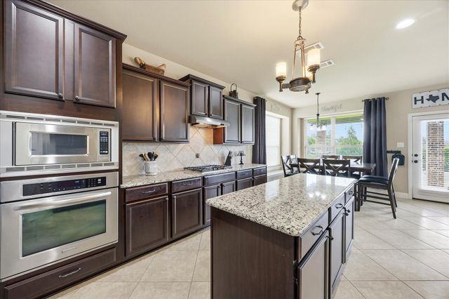 312 Waterford Lane, Sunnyvale, TX 75182