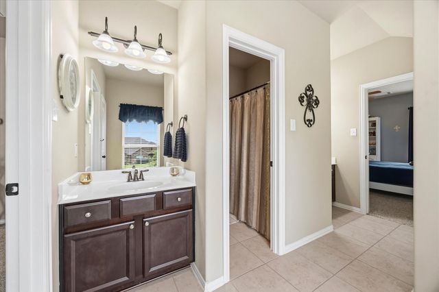312 Waterford Lane, Sunnyvale, TX 75182