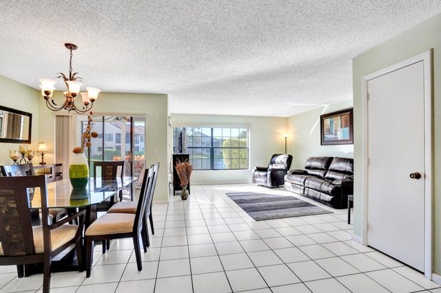 3373 Jog Park Drive, Greenacres, FL 33467