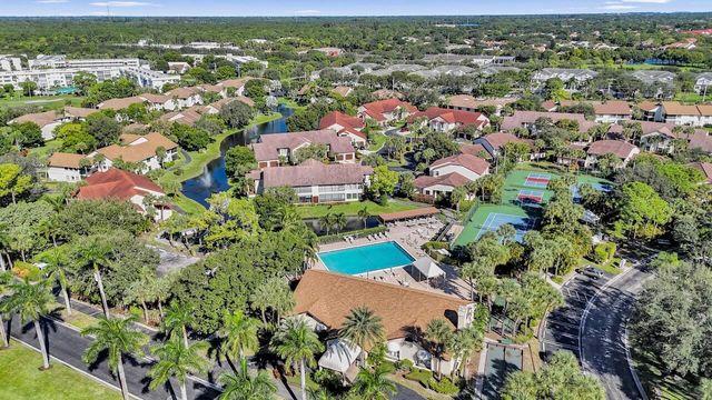 3373 Jog Park Drive, Greenacres, FL 33467