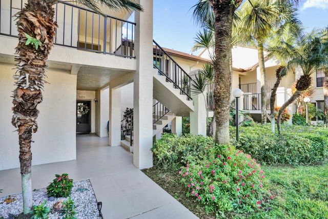 3373 Jog Park Drive, Greenacres, FL 33467