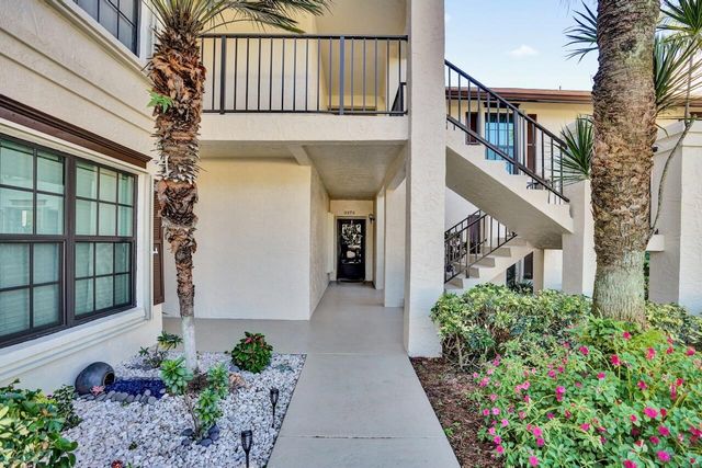 3373 Jog Park Drive, Greenacres, FL 33467