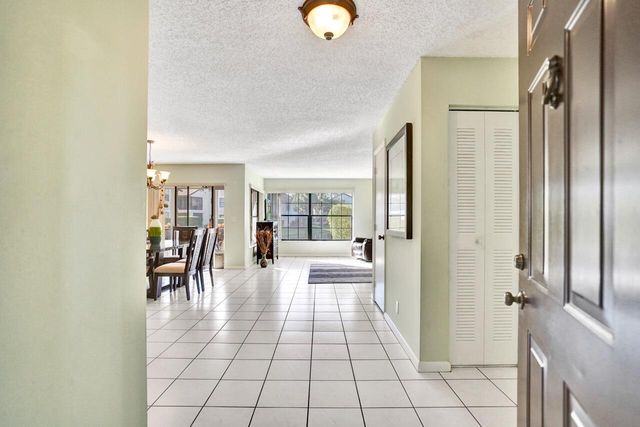 3373 Jog Park Drive, Greenacres, FL 33467