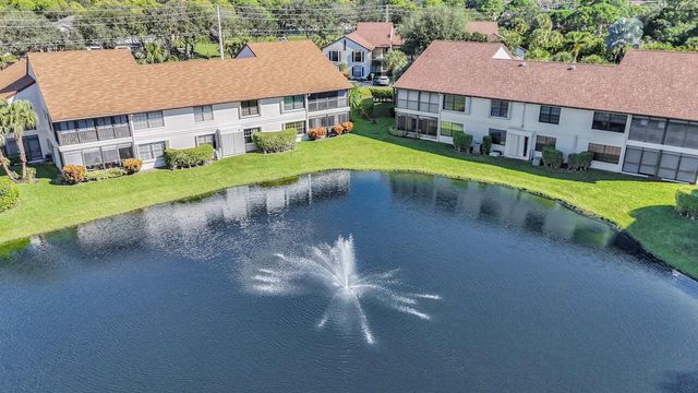 3373 Jog Park Drive, Greenacres, FL 33467