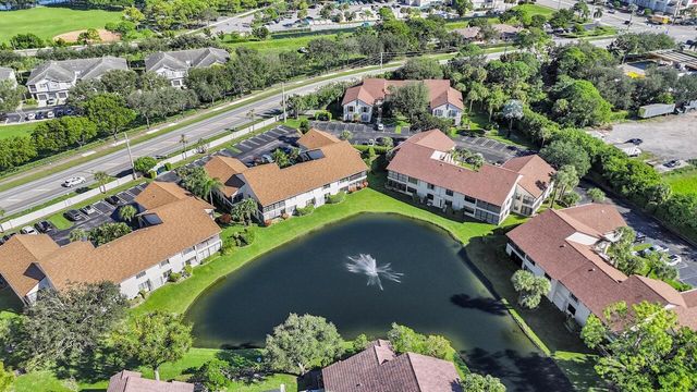 3373 Jog Park Drive, Greenacres, FL 33467