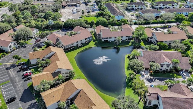 3373 Jog Park Drive, Greenacres, FL 33467