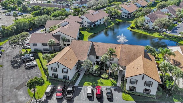 3373 Jog Park Drive, Greenacres, FL 33467