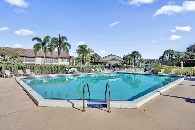 3373 Jog Park Drive, Greenacres, FL 33467