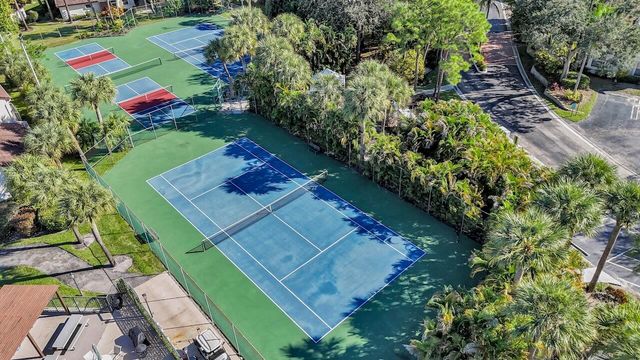3373 Jog Park Drive, Greenacres, FL 33467
