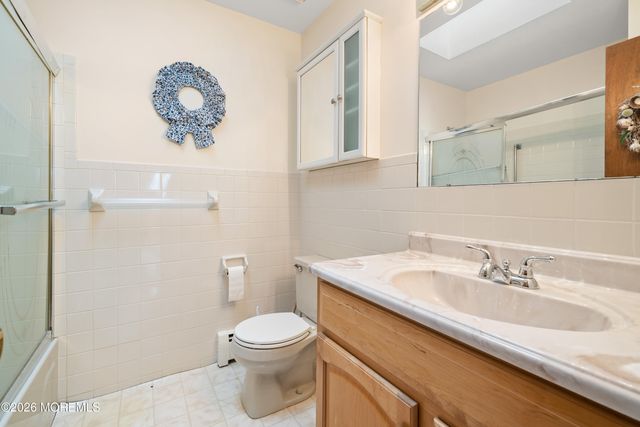 24 Santiago Drive W, Toms River, NJ 08757