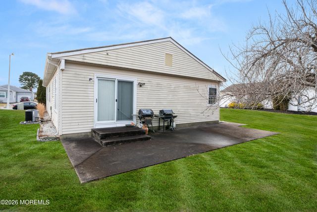 24 Santiago Drive W, Toms River, NJ 08757