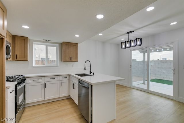 1243 West Monroe Avenue, Las Vegas, NV 89106