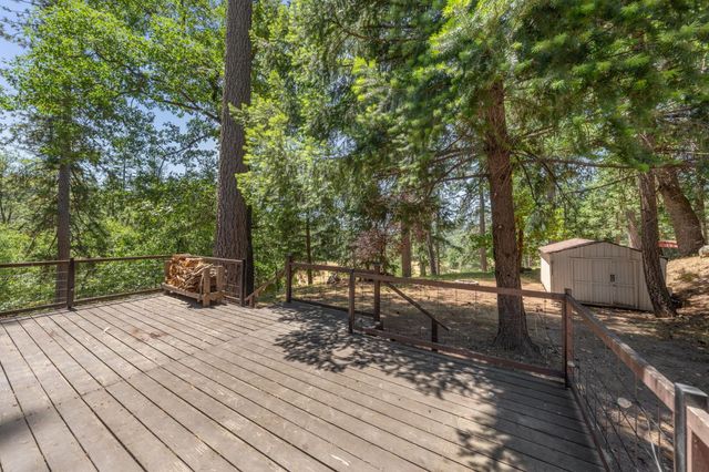 5341 Edelweiss Way, Pollock Pines, CA 95726