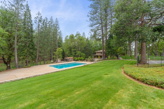 5341 Edelweiss Way, Pollock Pines, CA 95726