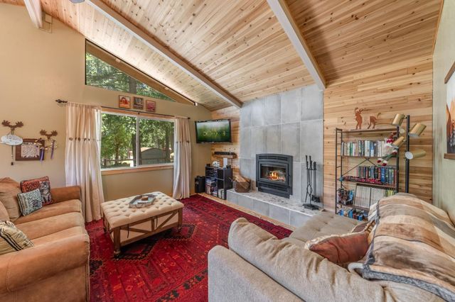 5341 Edelweiss Way, Pollock Pines, CA 95726