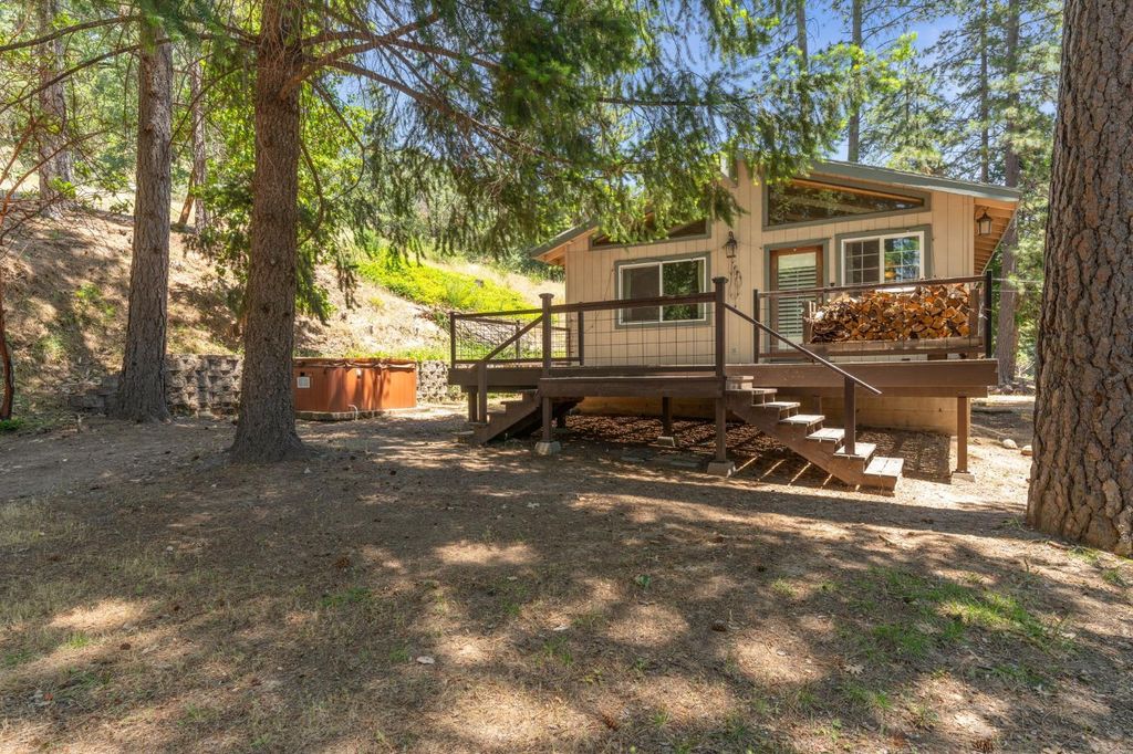 5341 Edelweiss Way, Pollock Pines, CA 95726