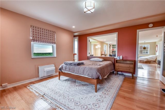 13800 Shaker Boulevard 1102, Cleveland, OH 44120