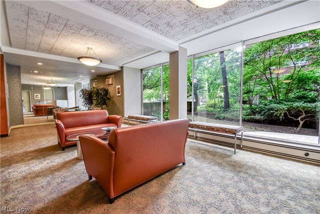 13800 Shaker Boulevard 1102, Cleveland, OH 44120