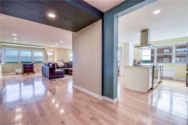 13800 Shaker Boulevard 1102, Cleveland, OH 44120