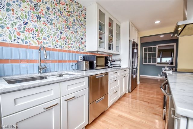 13800 Shaker Boulevard 1102, Cleveland, OH 44120