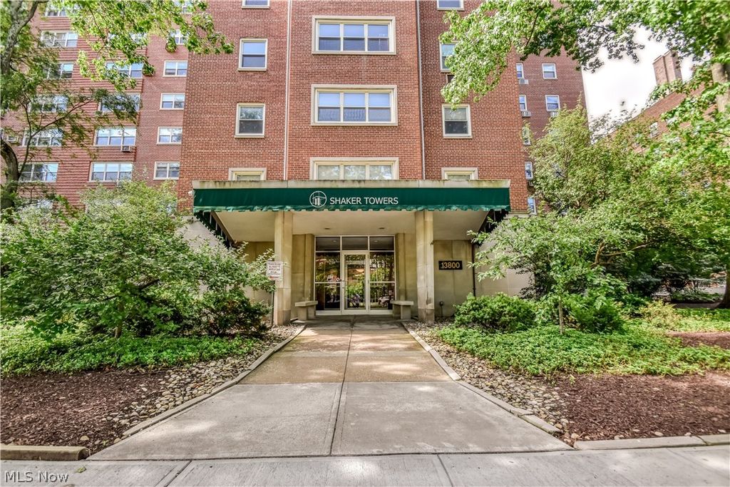13800 Shaker Boulevard 1102, Cleveland, OH 44120