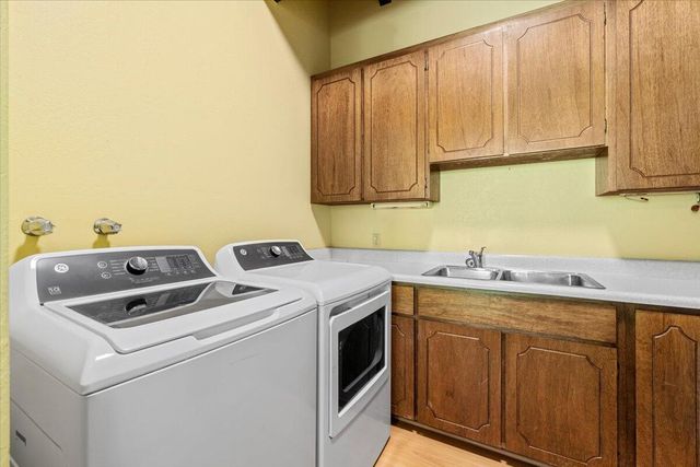 3500 Hadley Place, Bayside South, CA 95524