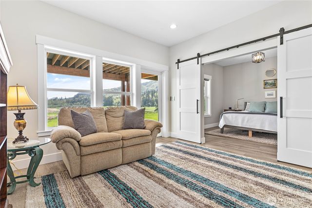 2529 Mount Baker Highway, Bellingham, WA 98226