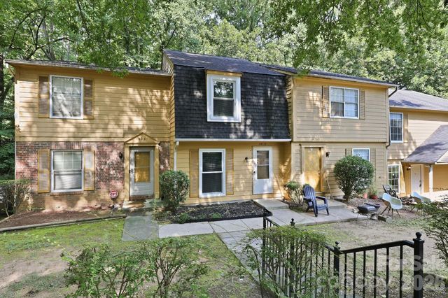4033 Briarhill Drive, Charlotte, NC 28215