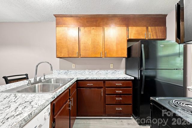 4033 Briarhill Drive, Charlotte, NC 28215