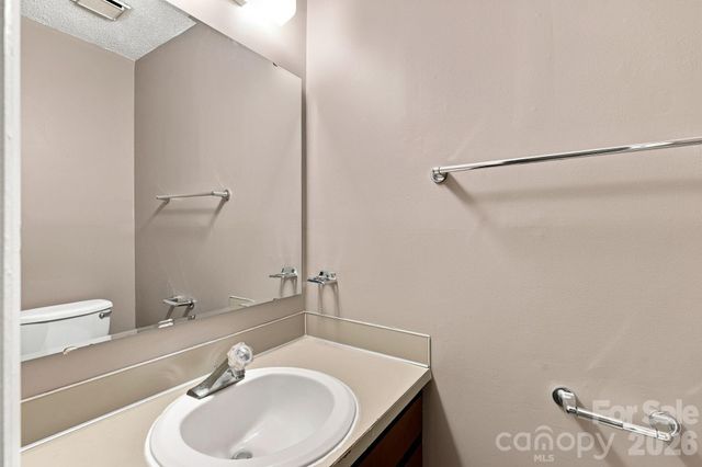 4033 Briarhill Drive, Charlotte, NC 28215