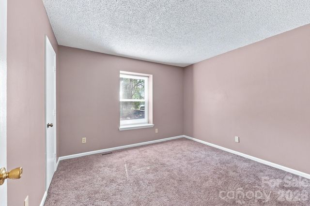 4033 Briarhill Drive, Charlotte, NC 28215