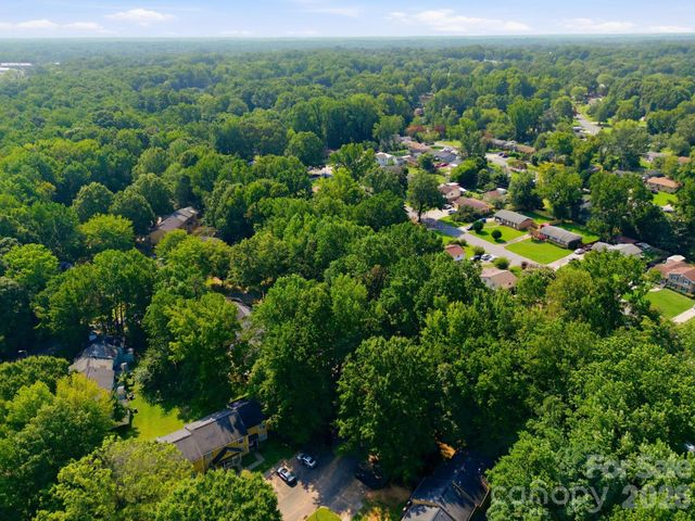 4033 Briarhill Drive, Charlotte, NC 28215