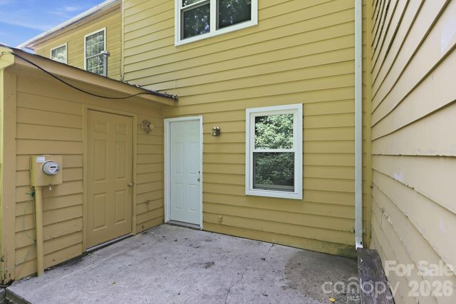 4033 Briarhill Drive, Charlotte, NC 28215