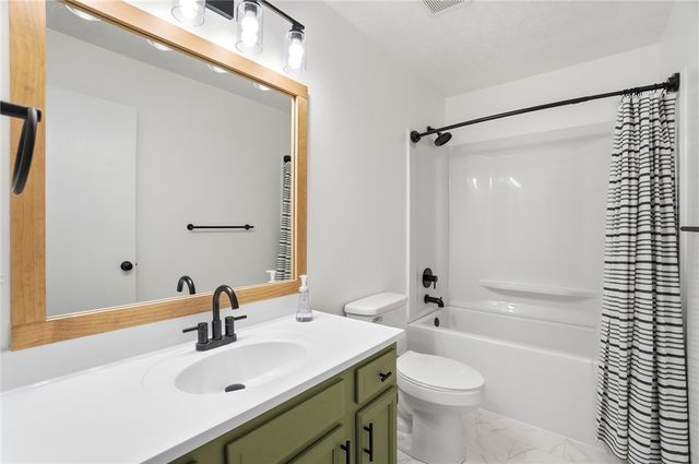 450 Bishea Court, Fairborn, OH 45324