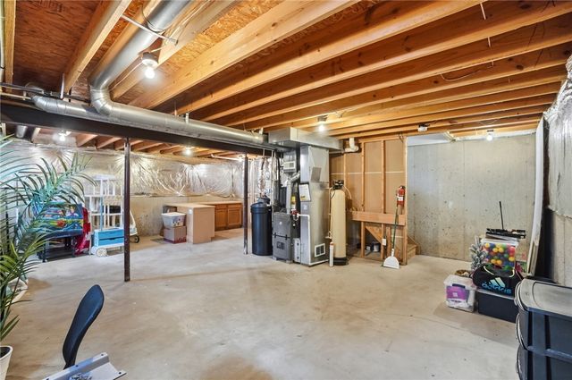 450 Bishea Court, Fairborn, OH 45324