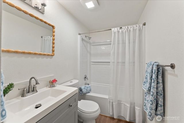1113 E 61st Street, Tacoma, WA 98404